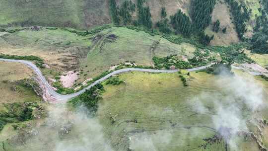 云雾盘山公路