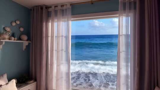 室内望窗外大海与海浪景观