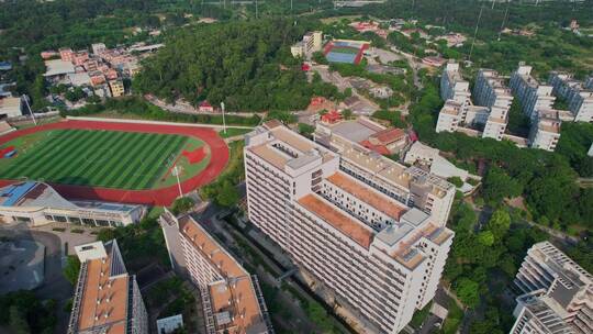 航拍厦门华侨大学景观