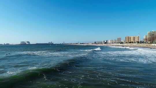 海滩和大海的海景