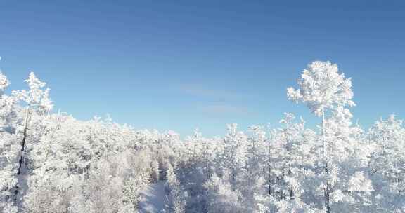 航拍内蒙古大兴安岭冰雪雾凇、雪凇