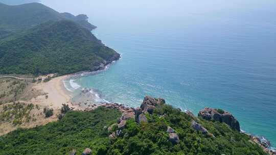 海南陵水虎岭尖岭高视角航拍蔚蓝色海岸线