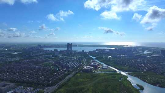 航拍上海临港新片区  滴水湖全景