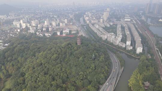 城市风光交通车辆道路桥梁高楼建筑自然景区