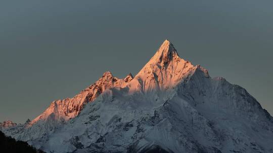 壮观的梅里雪山