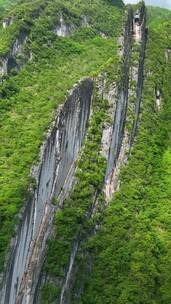 山水，总要和心爱人去吹吹晚风，日落归山海