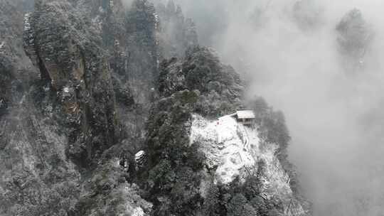 张家界武陵源袁家界云海雪景无人机航拍山峰视频素材模板下载