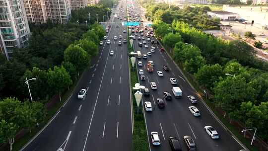 城市傍晚交通晚高峰 城市道路 车流