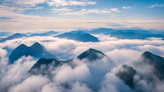 山峦云海全景风光