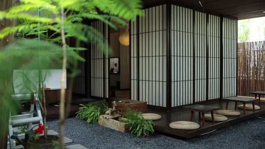 传统日式园林和房屋