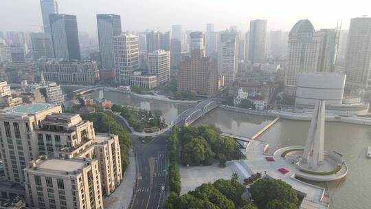 上海陆家嘴外滩黄浦江轮渡地标建筑日出航拍