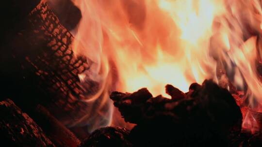 火碳视频木炭烧火特写镜头视频素材模板下载