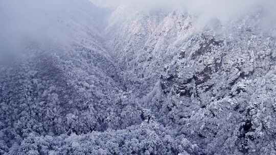 梵净山雪后云海仙境