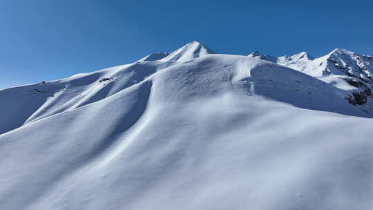 佐治亚州古多里美丽雪山的鸟瞰图