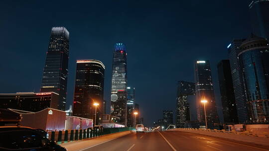 北京国贸三环夜景 汽车行驶在三环国贸