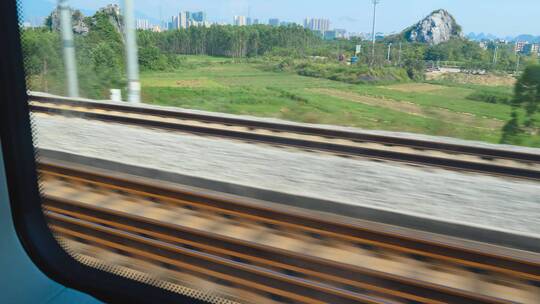 高铁车窗外风景，旅行路上景色4k视频素材