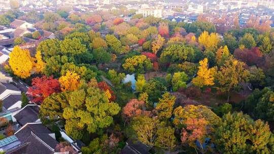 秋天，清晨，苏州园林拙政园航拍