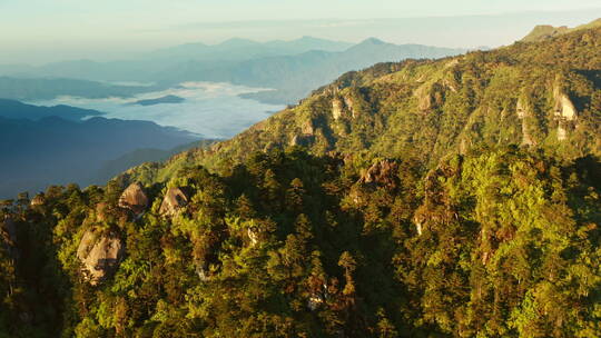 日出山顶 山川云海