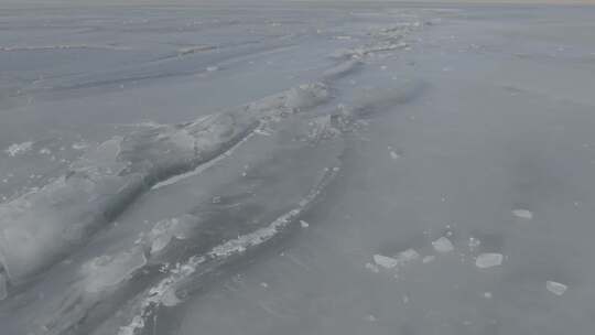 青海海南青海湖冬季冰面航拍视频