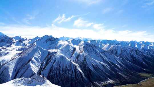 雪山航拍视频