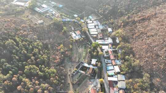 航拍辽阳山区秋季山村