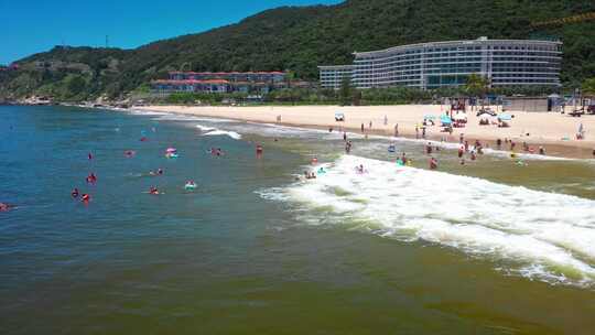 海浪沙滩海浪拍打沙滩航拍旅游素材