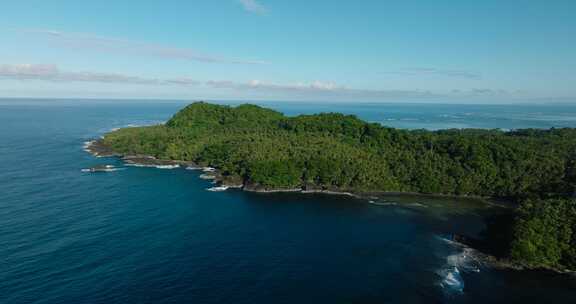 热带岛屿与海浪菲律宾