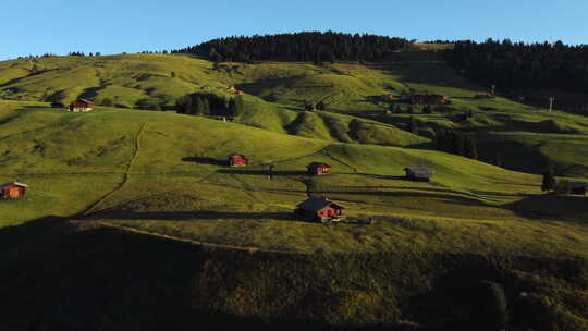 Seiser Alm Alpe di Siusi的木制小屋，意大利白云石视频素材模板下载