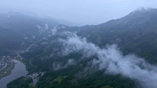 洪雅雅女湖 森林 烟雾缭绕 自然云雾山脉视频素材模板下载