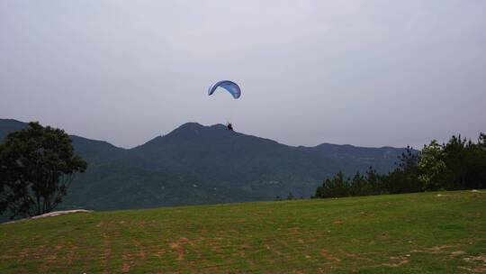动力滑翔伞 基地 山顶美景 飞行