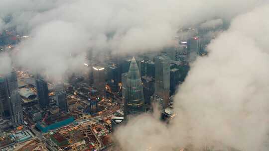 粤港澳大湾区深圳人才公园雨后傍晚云雾航拍