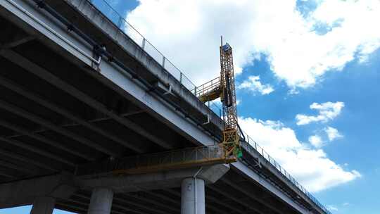 高速公路养护道路航拍高速养护公路维护车辆