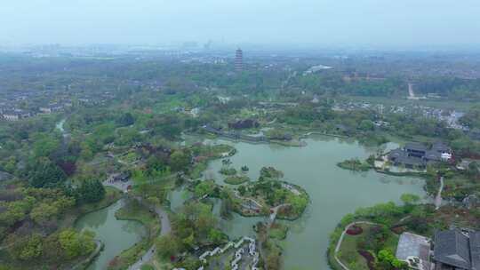 航拍烟雨江南扬州瘦西湖风景区