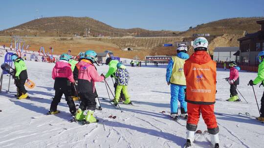 学习滑雪