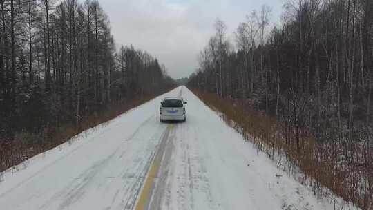 J哈尔滨伊春汤旺河雪地行车4K航拍视频