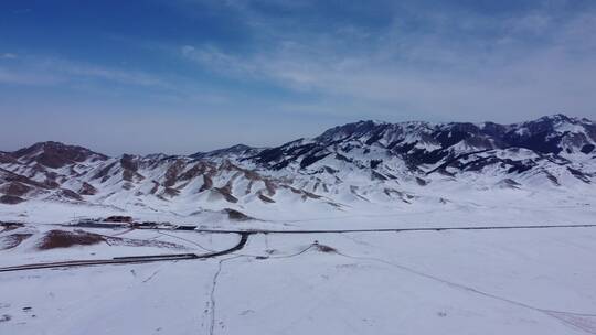 【4K】新疆自然风景航拍赛里木湖雪景雪山
