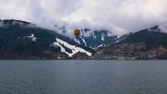 热气球浮空器飞越山湖视频素材模板下载