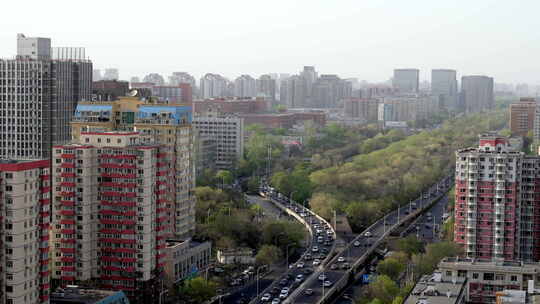 鸟瞰海淀区学院南路元大都城垣遗址公园全景