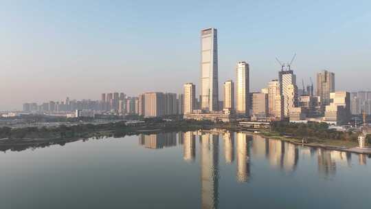 深圳湾1号高档住宅楼清晨航拍