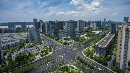 蓝天白云下的滨江区城市风光延时