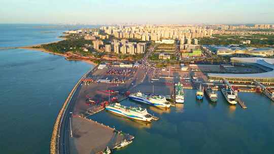 海南海口新海客运枢纽港口航拍日落金色时刻