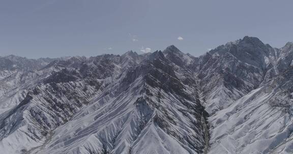 高原雪山