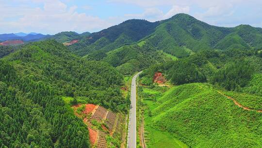 航拍山区公路