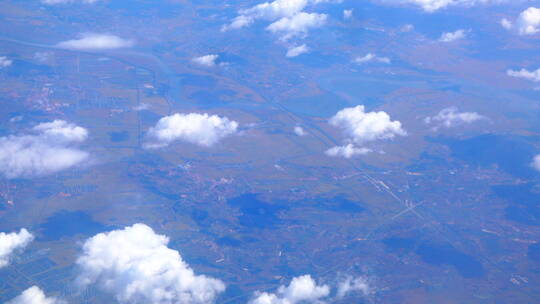 飞机上鸟瞰陆地拍摄云陆地