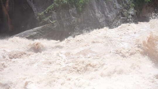 云南虎跳峡汹涌江河湖海高清视频