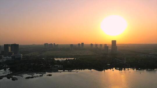 航拍江苏宿迁骆马湖公园风景