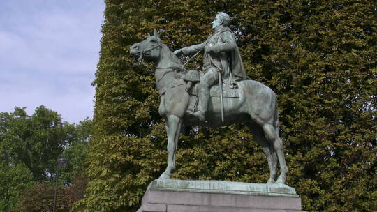 巴黎西蒙·玻利瓦尔雕像