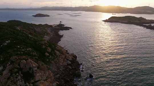 航拍平潭北部湾海上风电场夕阳火烧云鱼排