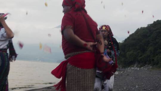 海边举行仪式的土著人视频素材模板下载