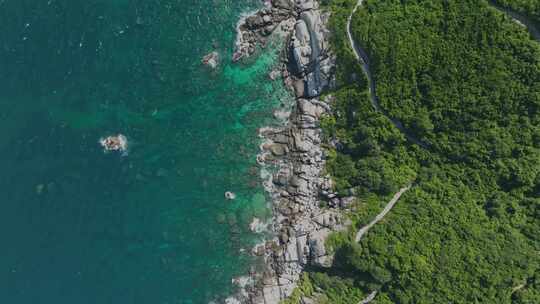 航拍三亚蜈支洲岛海浪碧绿海水礁石